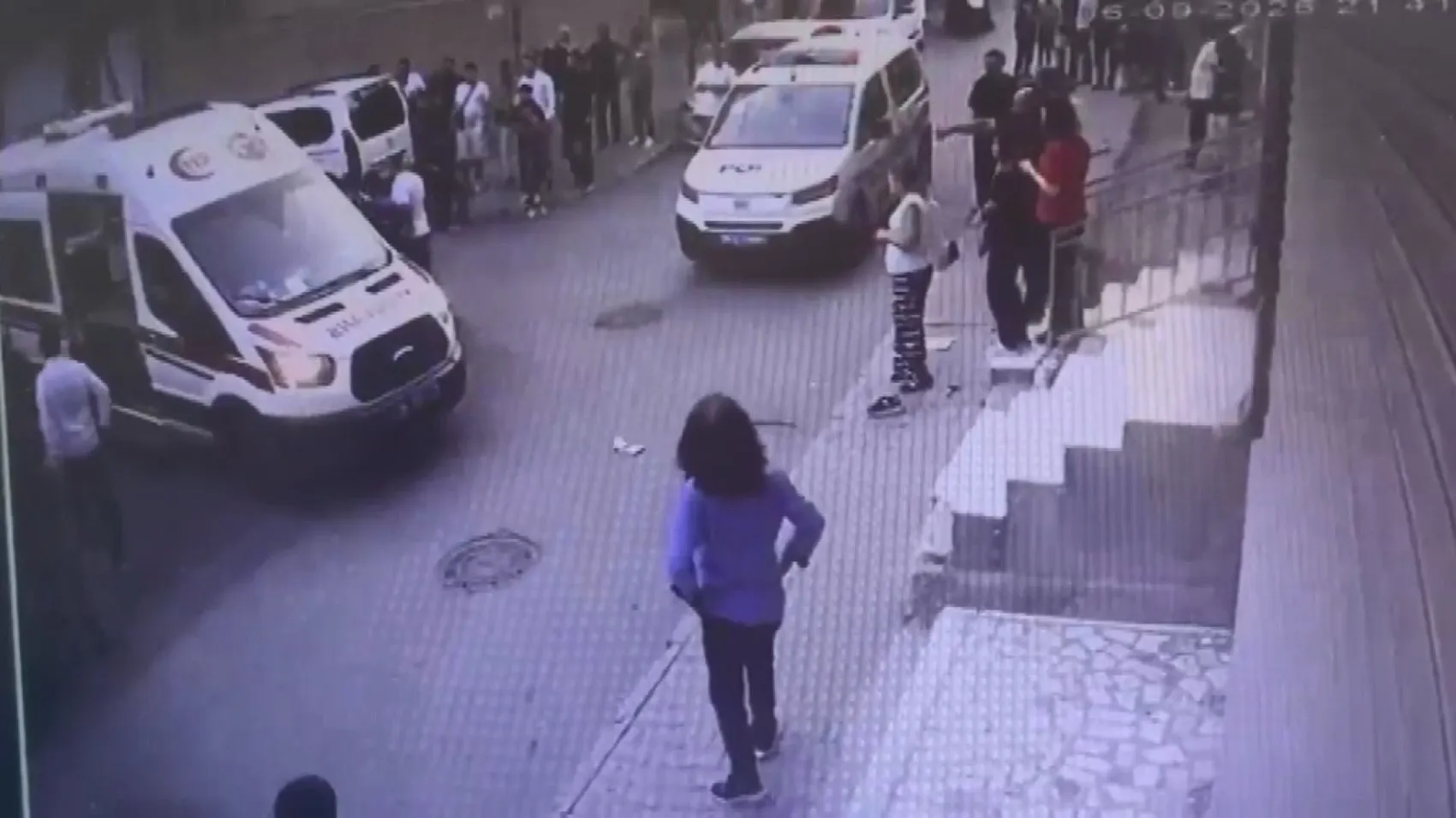 Sokak ortasında dehşet anları: Alacak kavgası masum bir çocuğun hayatını karartıyordu