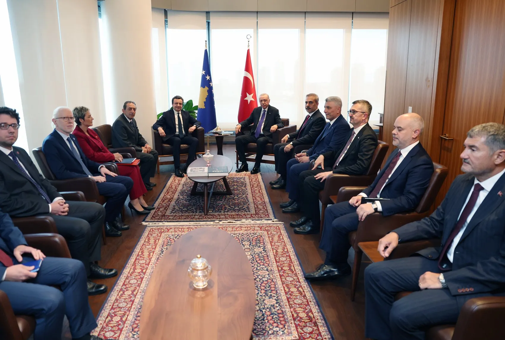 New York'ta kritik diplomasi: Erdoğan ve Kurti Türkevi'nde buluştu