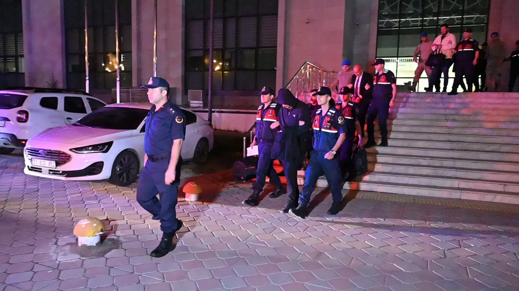 Yahşihan'da şok dalgası: İki eski başkan demir parmaklıklar ardında