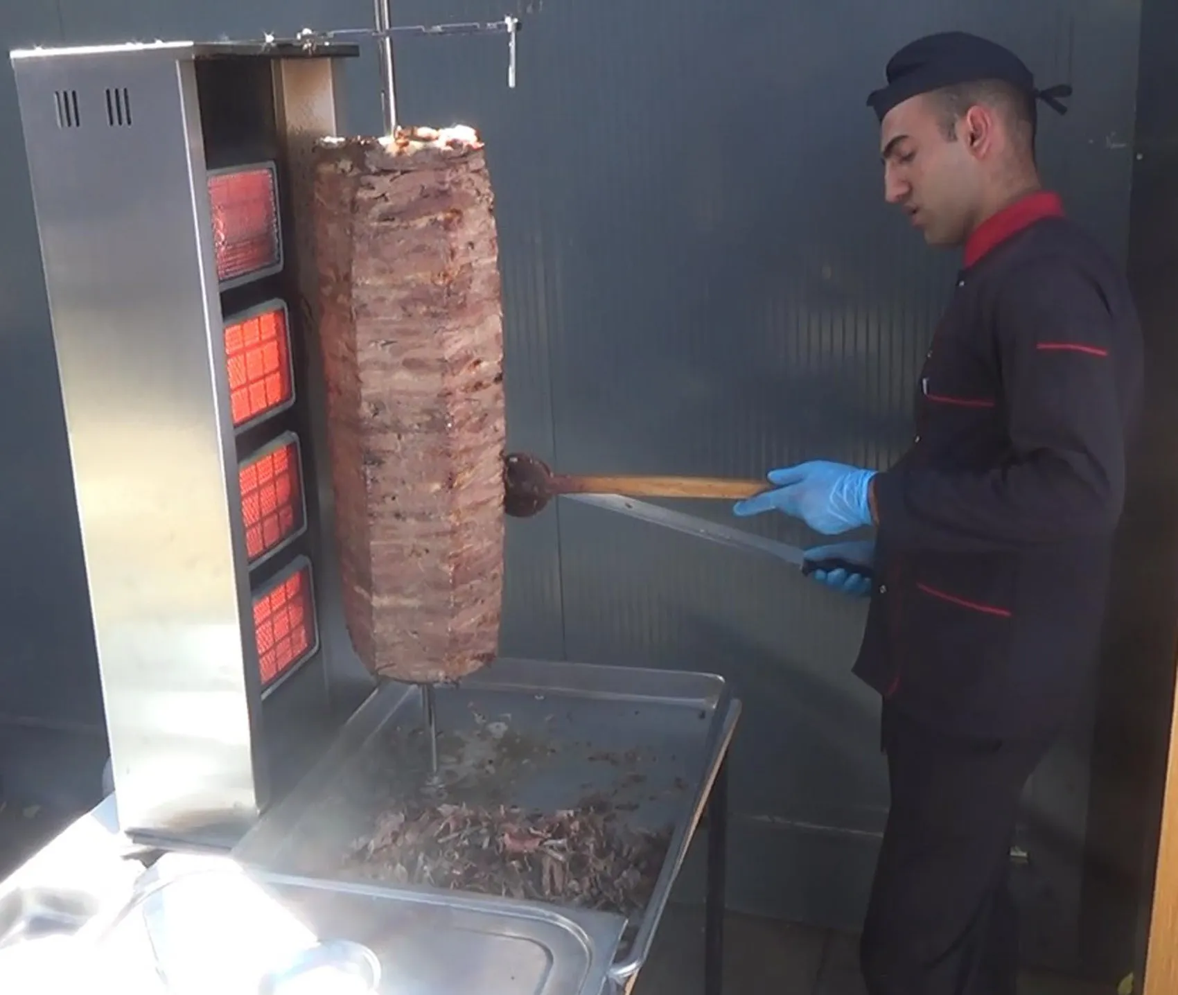 Akademik başarıyı döner ziyafetiyle taçlandırdılar: Atatürk Üniversitesi'nde büyük yükseliş