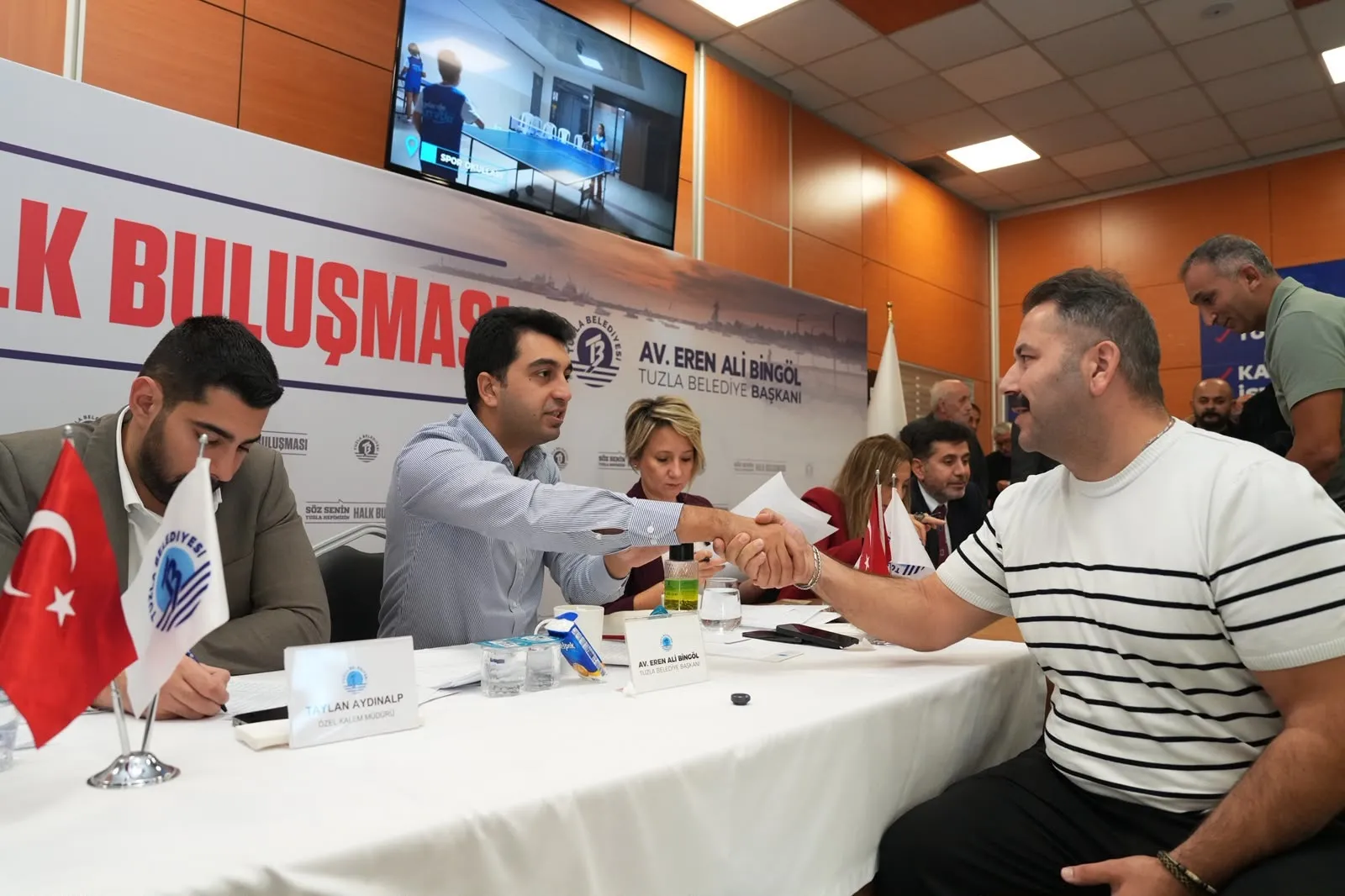Tuzla'da yönetim anlayışı değişiyor: Başkan Bingöl kapılarını halka sonuna kadar açtı