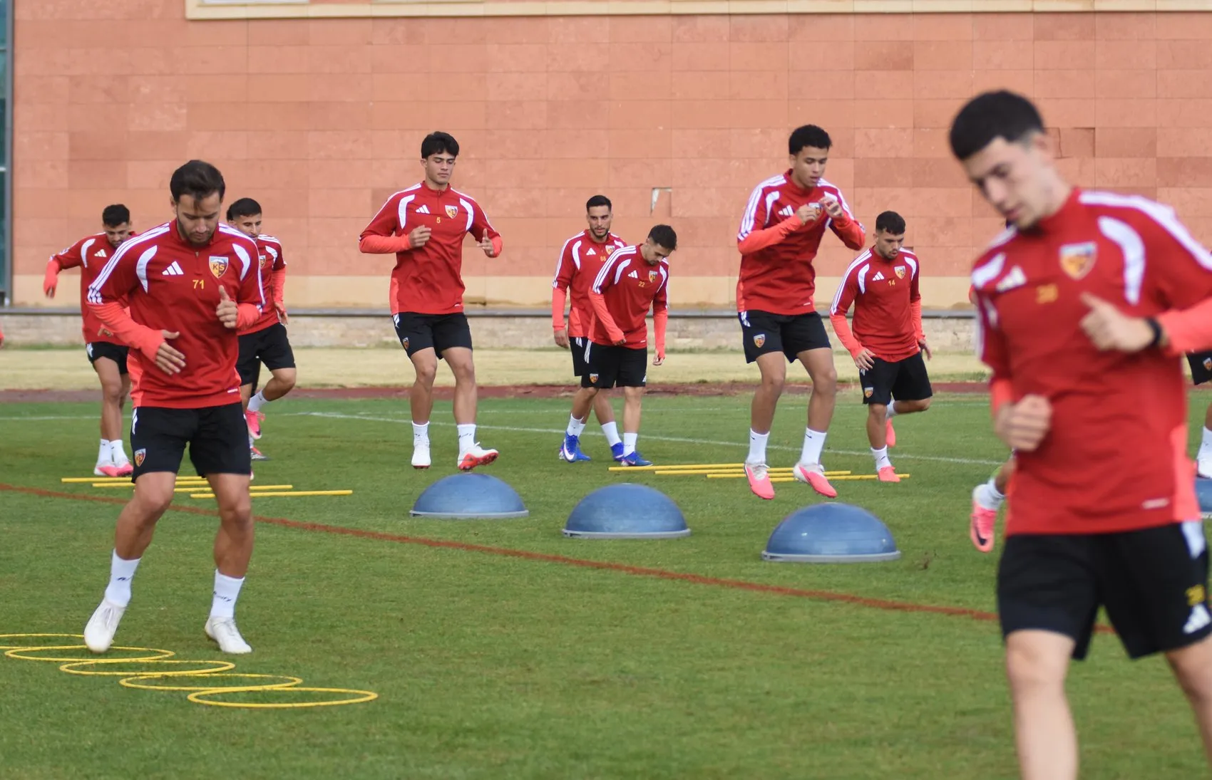 Kayserispor'da hedef belli: Milli araya moralli girmek için Mardin zaferi şart