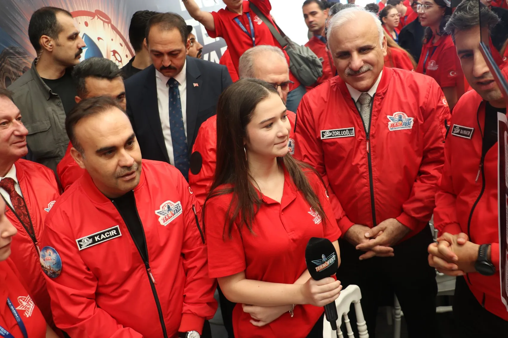 Diyarbakır'da Geleceğin Mühendisleri Sahne Aldı: TEKNOFEST Rüzgarı Mezopotamya'dan Esti