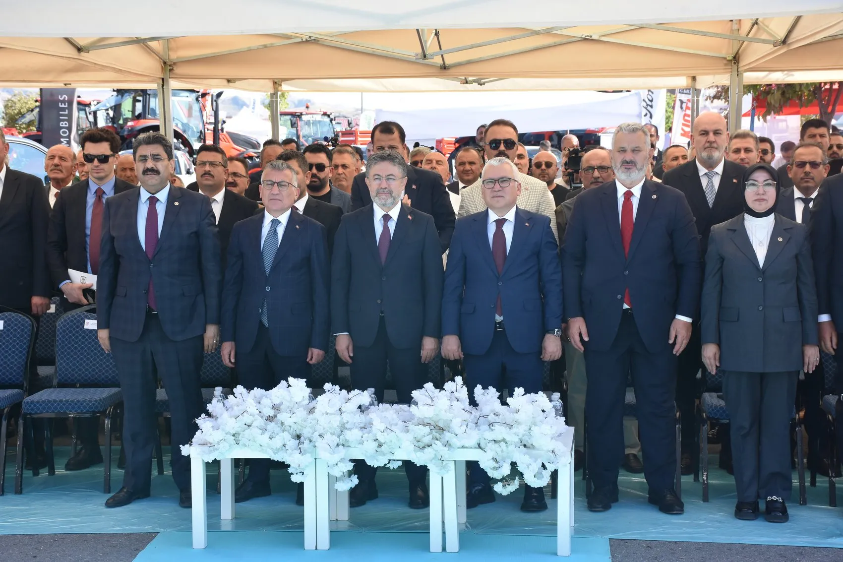 Sivas'ta Tarımın Geleceği Şekilleniyor: Bakan Yumaklı'dan Kritik Gıda Güvenliği Uyarısı