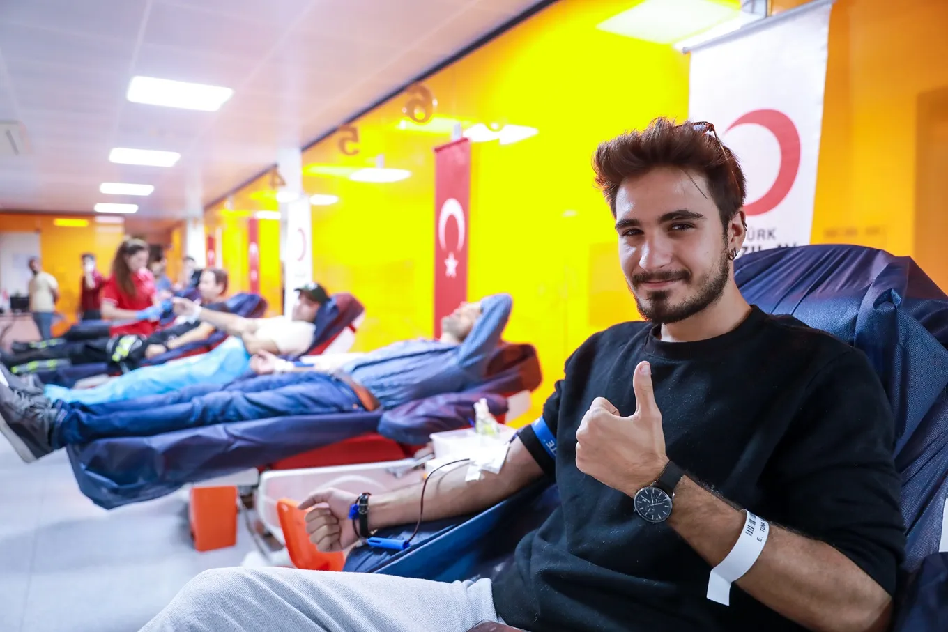 Kan bağışında 20 yaş gerçeği: Gençler Türkiye'nin umudu oldu