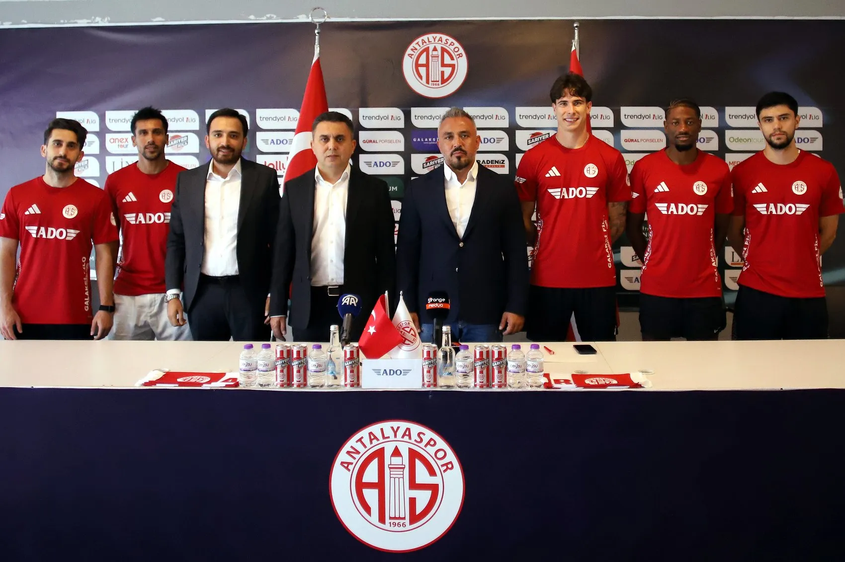 Antalyaspor'da Osman Özköylü Dönemi: Hedef Süper Lig Coşkusu