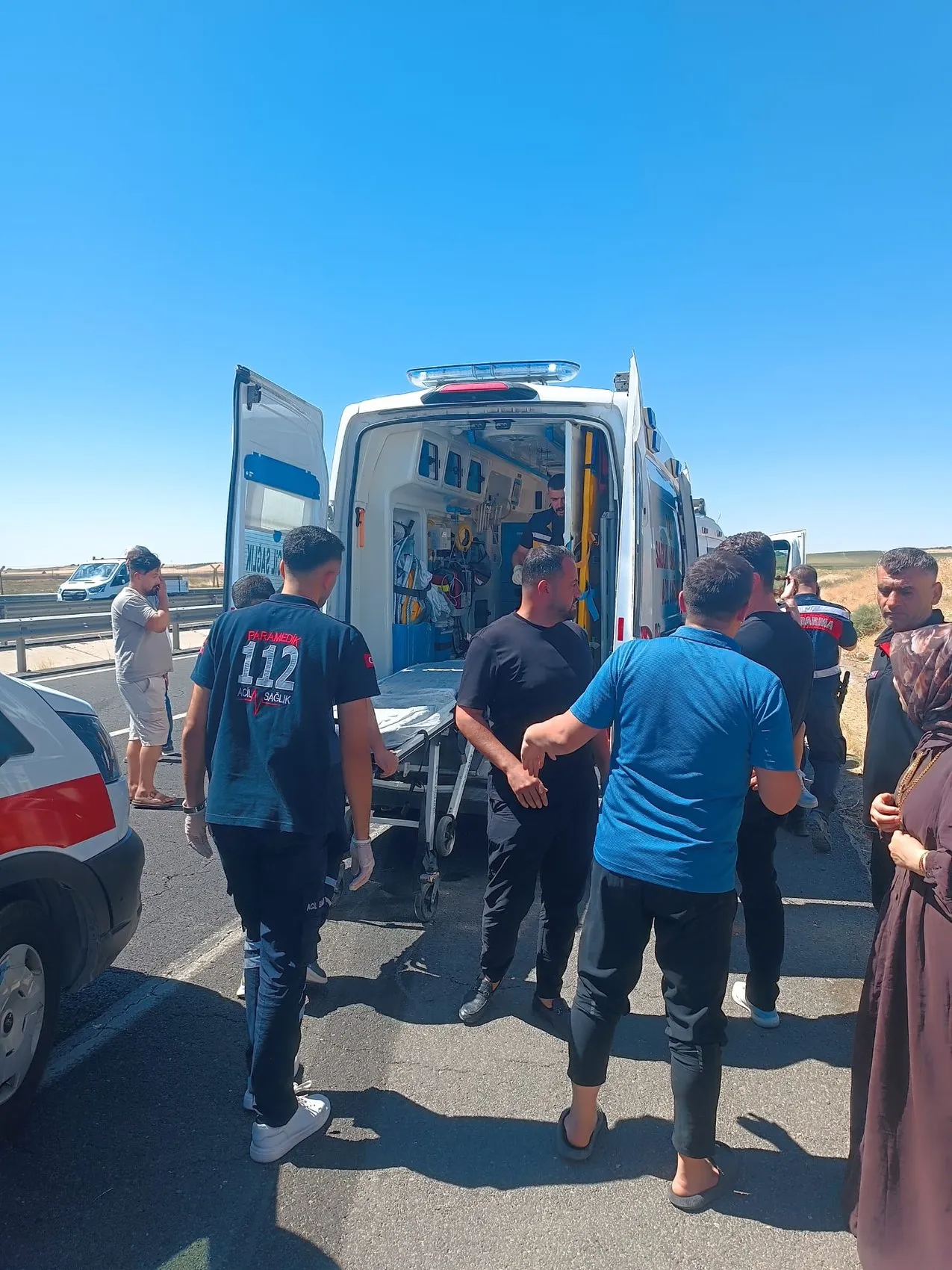 Mardin'de basketbolcu gençleri taşıyan minibüs yoldan çıktı: 13 yaralı