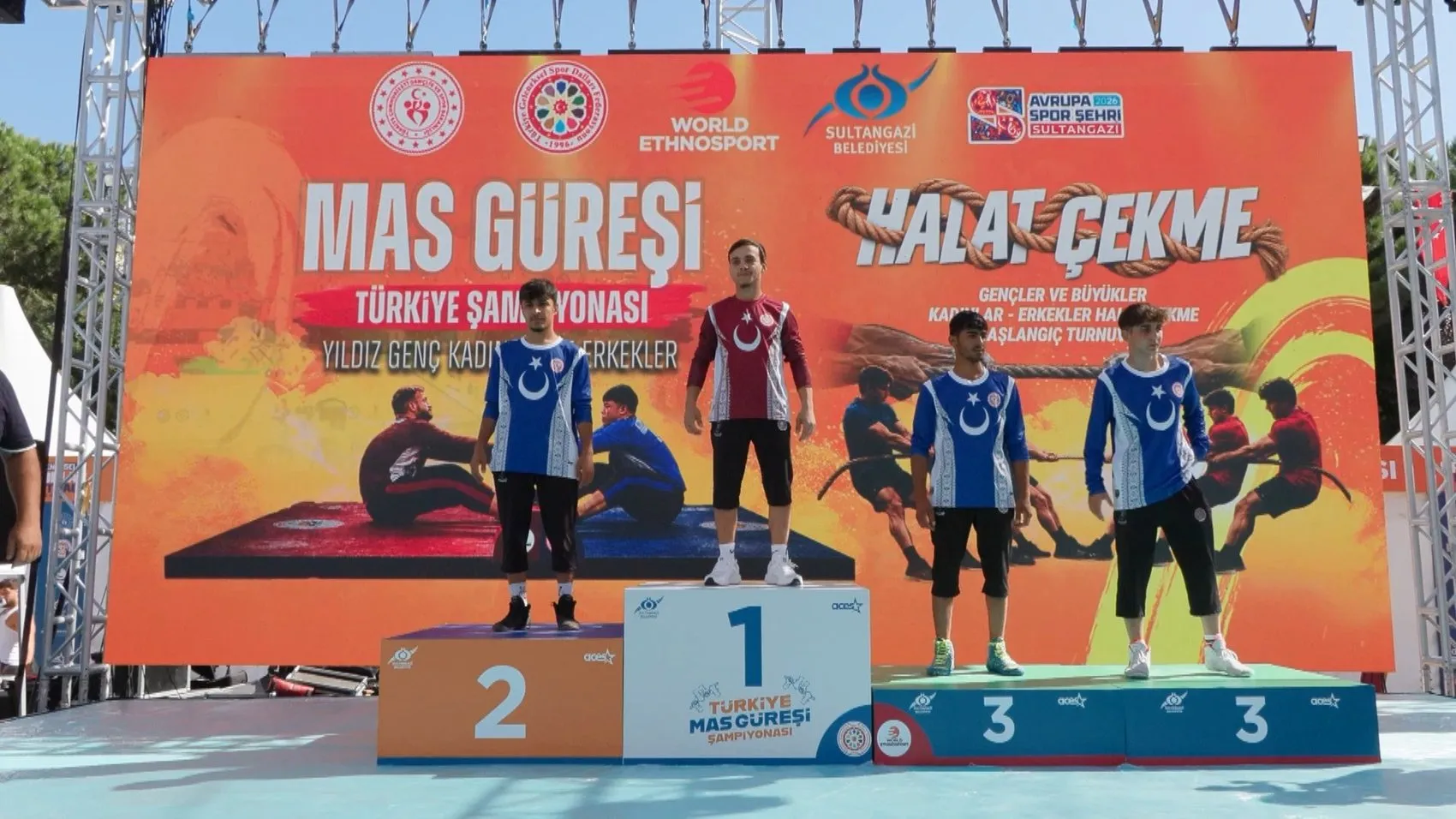 Sultangazi'de Tarihi Rüzgar: 700 Sporcu Geleneksel Miras İçin Bir Araya Geldi
