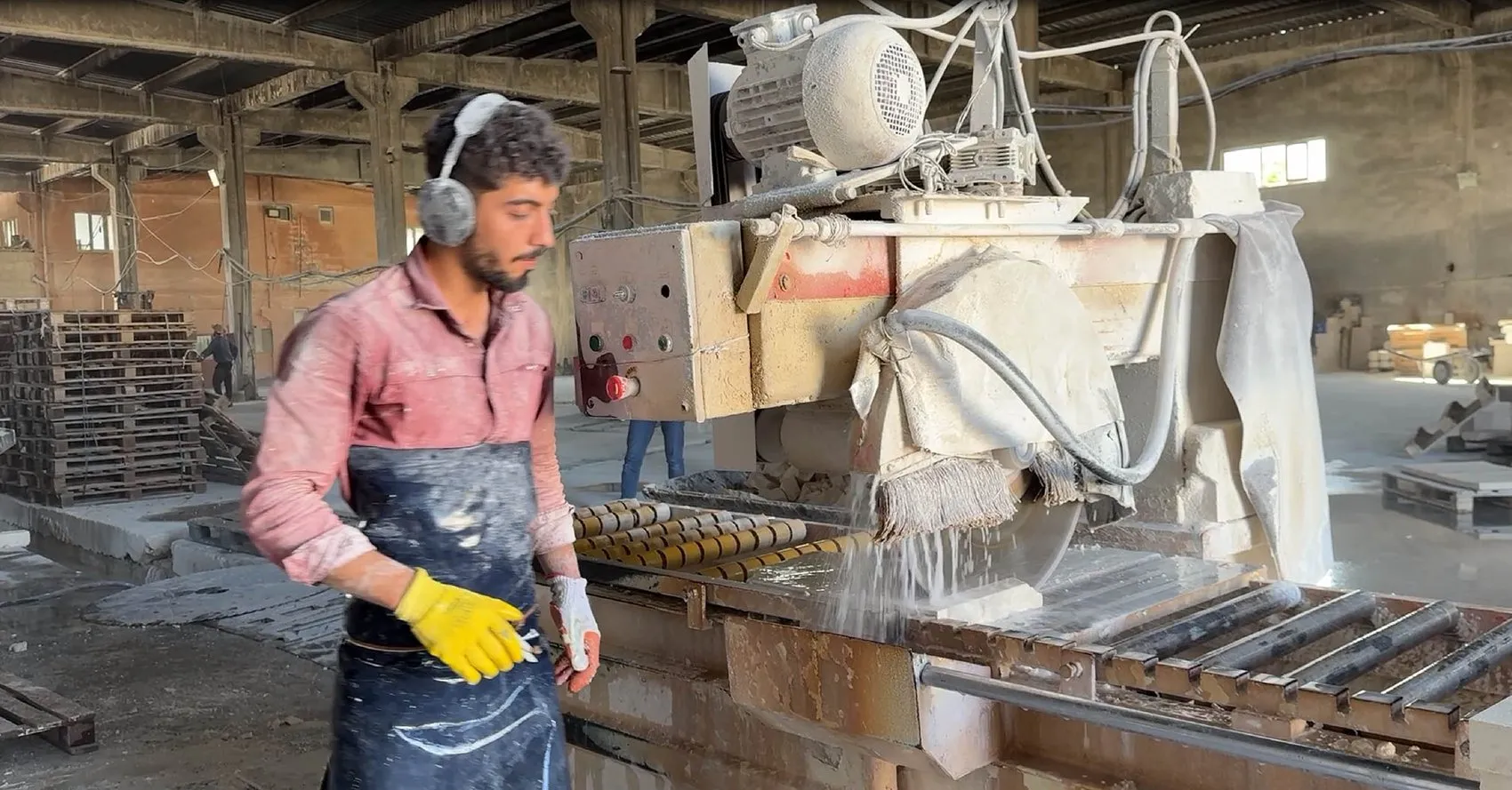 Mezopotamya'nın beyaz altını dünyaya açılıyor: Midyat'ta taşın sanata dönüşen yolculuğu