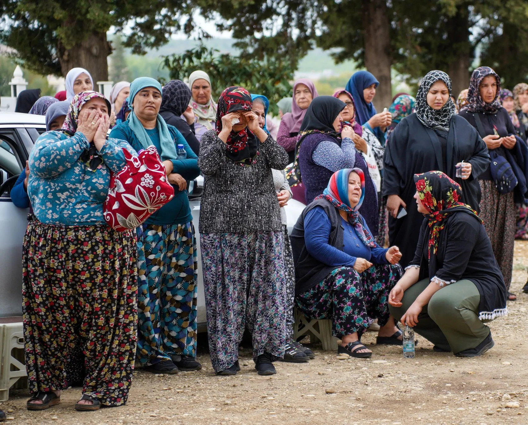Antalya'da yürek yakan veda: Katledilen aile yan yana defnedildi