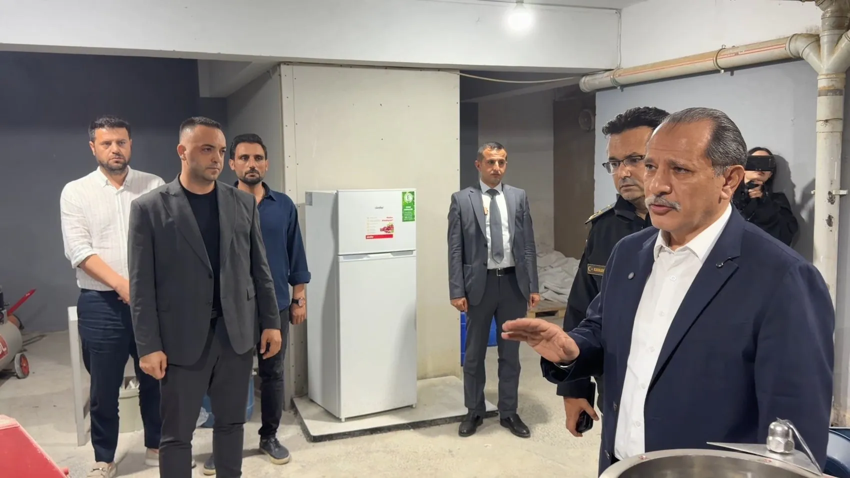 Esenyurt'taki gizli imalathaneye dev baskın: Milyonlarca haplık ham madde ele geçirildi