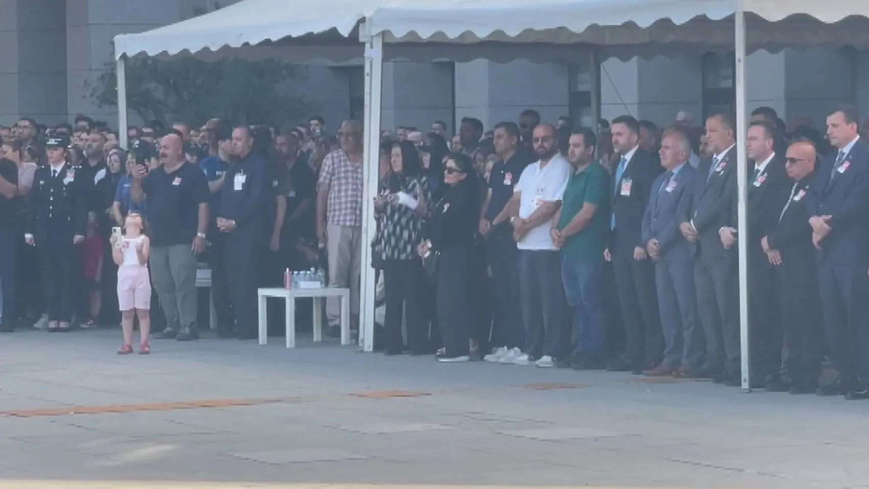 İstanbul Emniyeti'nde hüzünlü veda: Şehit polis Melih Kaygusuz son yolculuğuna uğurlandı