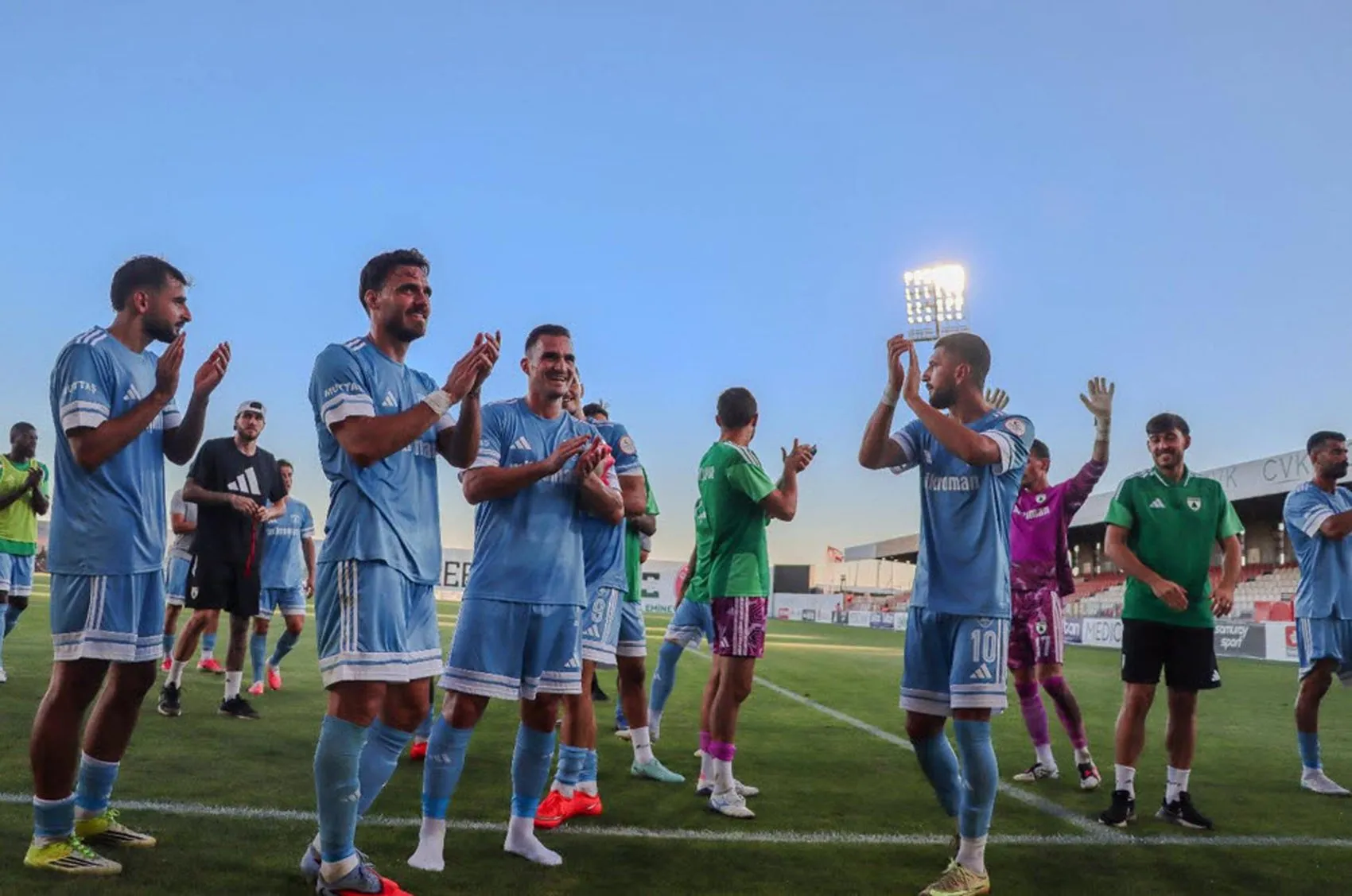 Muğlaspor'da tarihi zafer: Malili yıldızdan gelen golle seri başladı