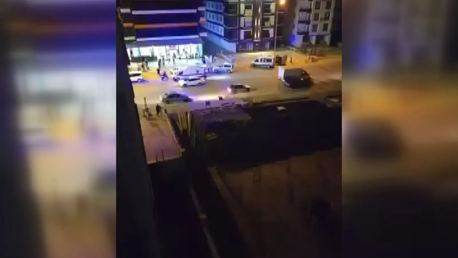 Sincan'da market alışverişi kanlı bitti: Husumetlilerin silahlı düellosu kamerada