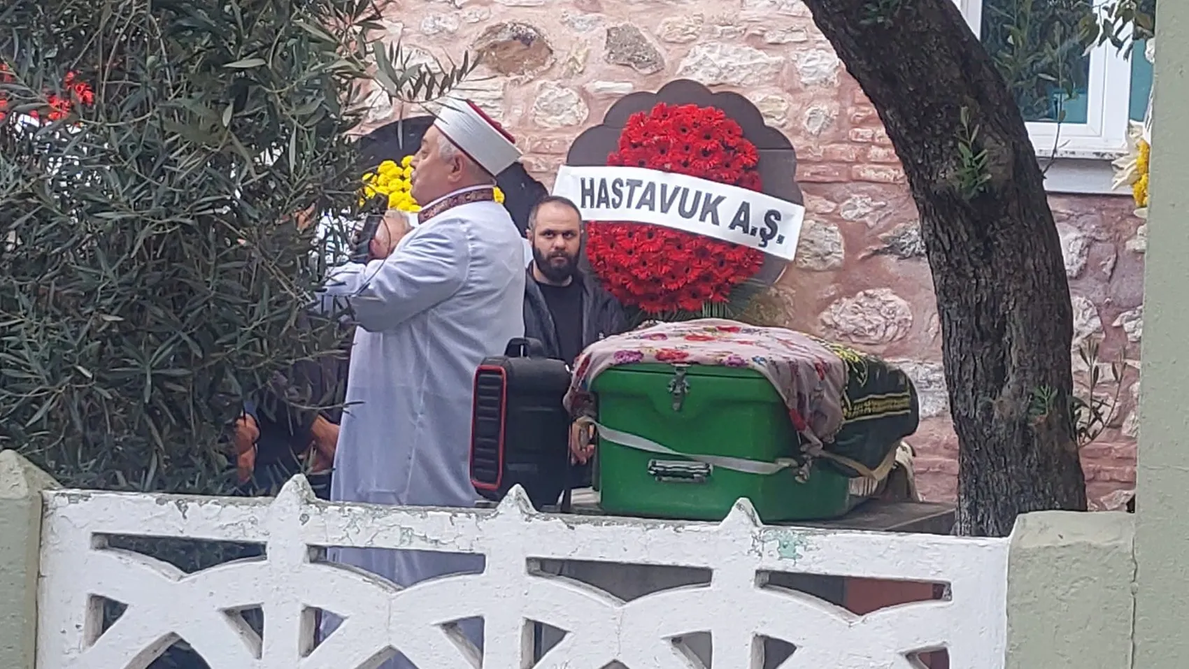 Doğumuna sayılı günler kala gelen acı haber: Anne ve kızı aynı tabutta veda etti