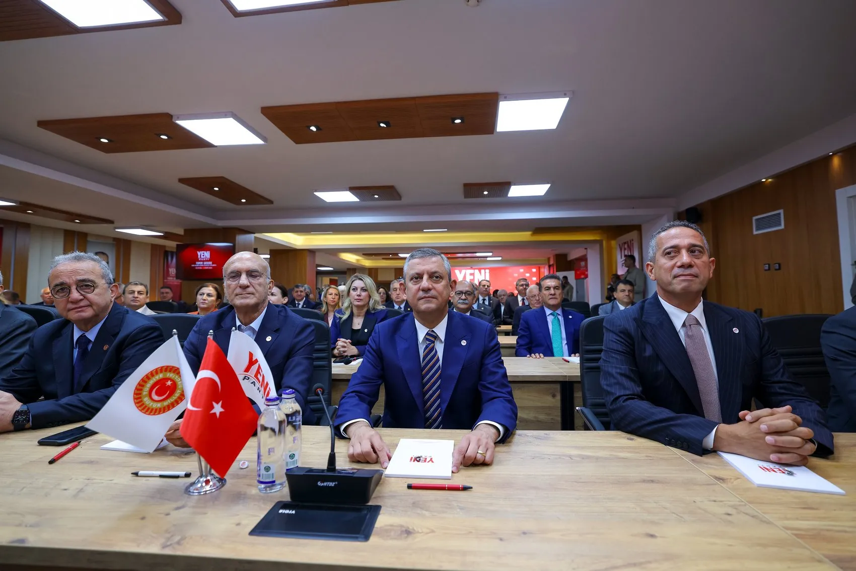 Asrın felaketiyle yarışan vurgun: 90 milyar dolarlık soygunun faturası devleti sarstı