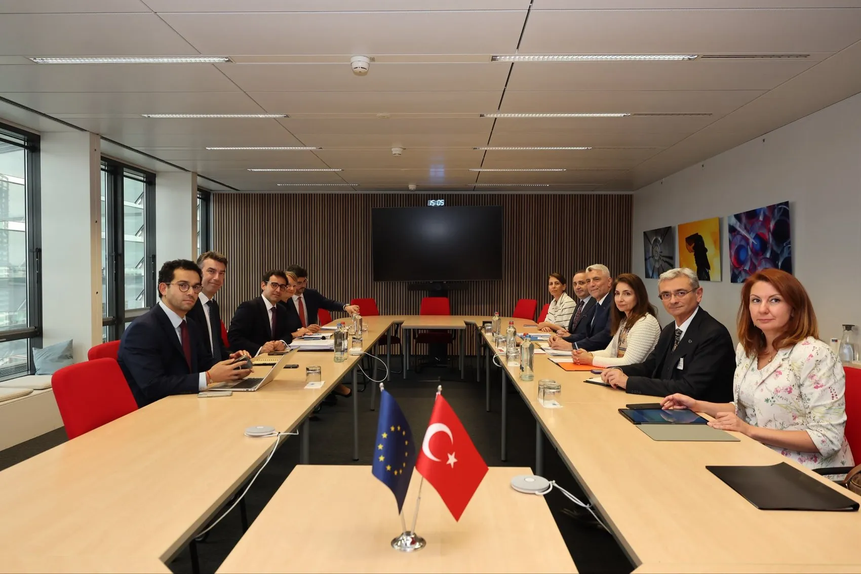 Brüksel'de Kritik Temas: Türkiye ve AB Arasında Sanayi Geleceği Masaya Yatırıldı
