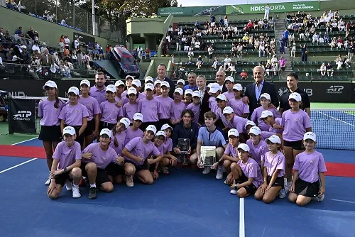 İstanbul'un Tenis Efsanesi 78. Kez Finaline Kavuştu: Kortlarda Max Basing Fırtınası