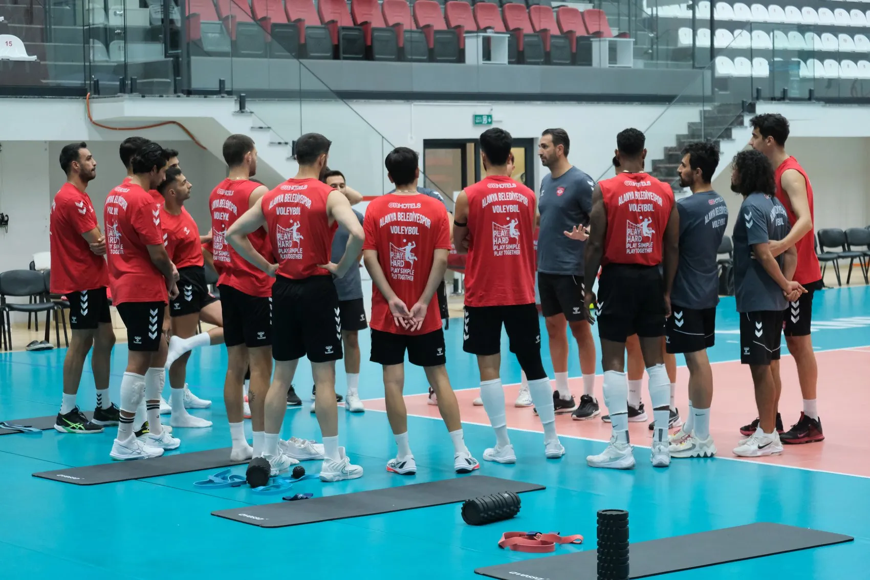 Efeler Ligi'nin iki dev ismi Alanya'da güçlerini birleştirdi
