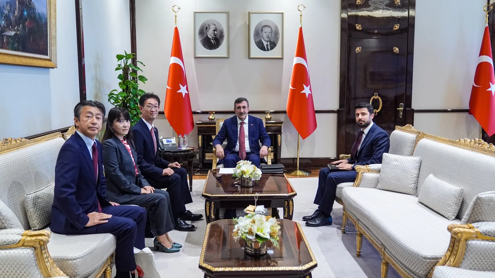 Külliye'de yoğun diplomasi trafiği: Dört kritik başkentle stratejik temas