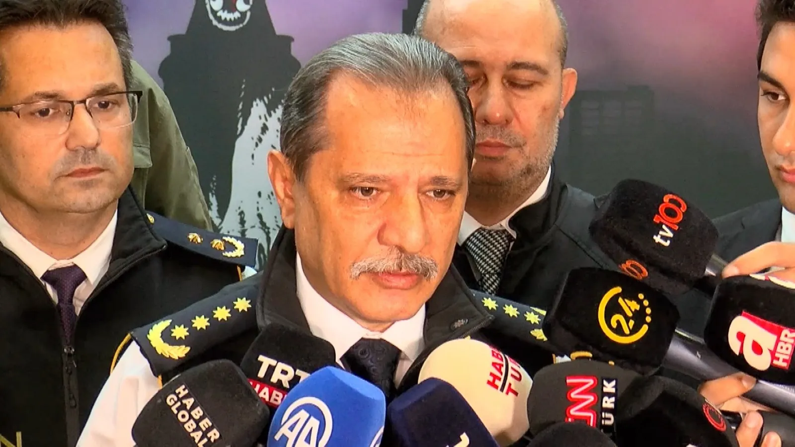 İstanbul Narkotik Polisi Zehir Tacirlerine Göz Açtırmıyor: Bir Ayda Tonlarca Uyuşturucu Ele Geçirildi
