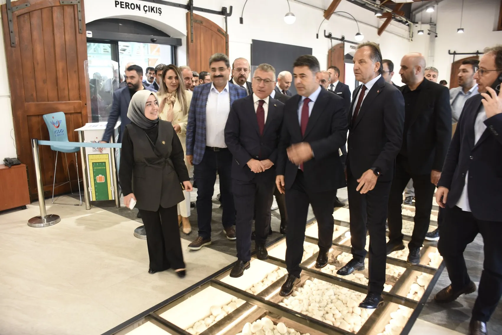 Sivas'ta Tarihi Dokunun Modern Yüzü: Eski Lojistik Ambarı YHT Garı Oldu