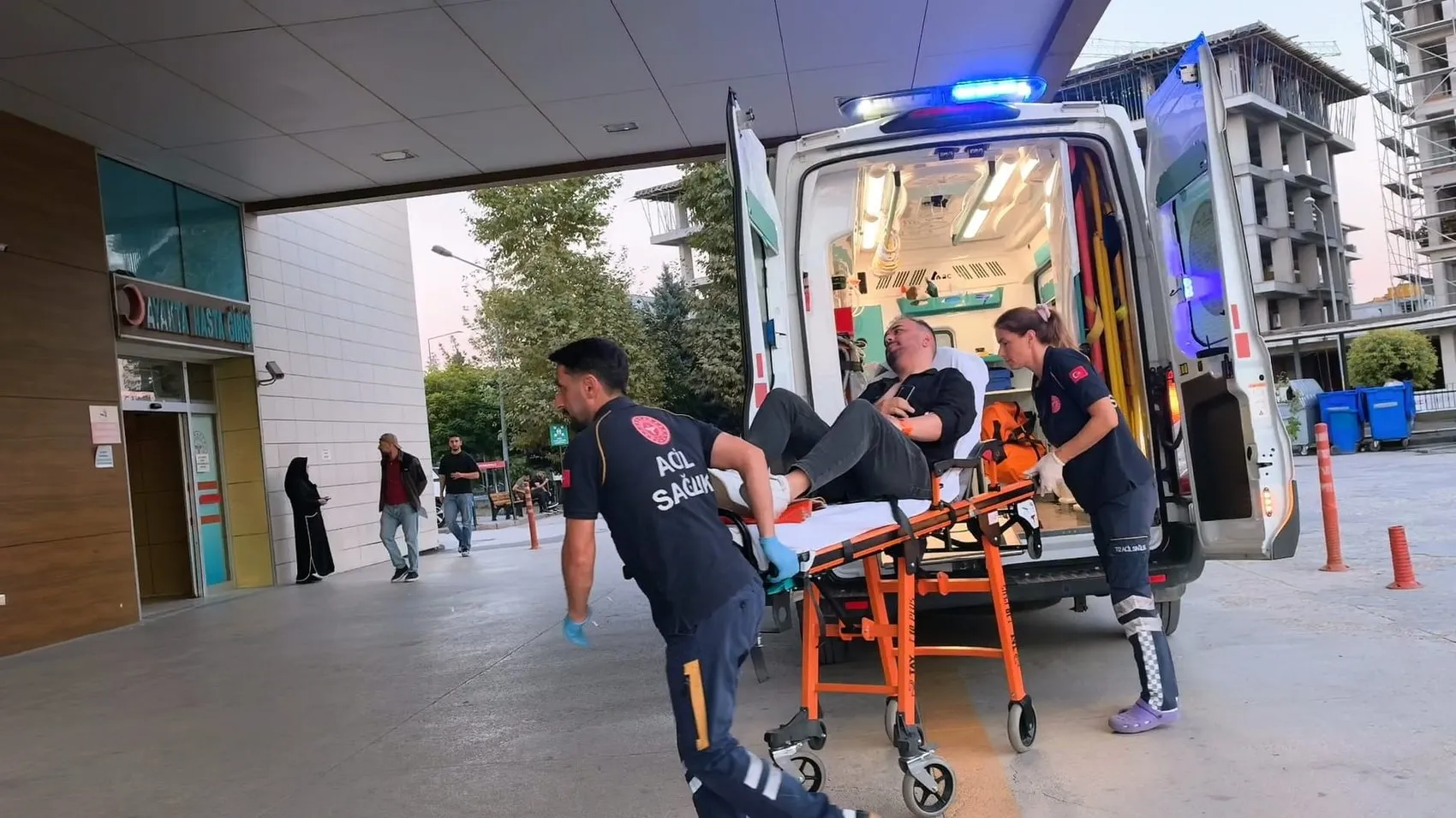İnegöl'de saniyelerle yarışan sürücünün kaza anı kamerada