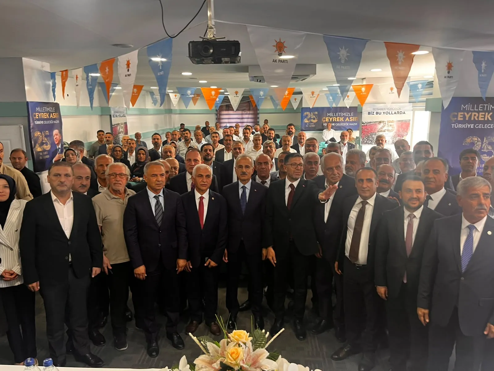 Siirt'te ulaşım devrimi: Bakan Uraloğlu'ndan dev projeler için kritik tarih