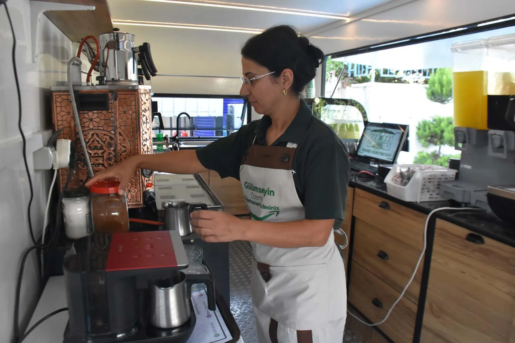 Ödemiş'te yangın acısından doğan proje: Hem kafe hem afet mutfağı