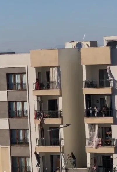 Diyarbakır'da nefes kesen kurtarma: Ölümün kıyısındaki çocuğu elleriyle yakaladı
