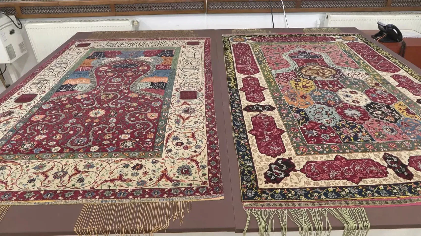 Sarayın gizli hazineleri gün yüzüne çıkıyor: 500 yıllık seccadelerdeki sır perdesi aralandı