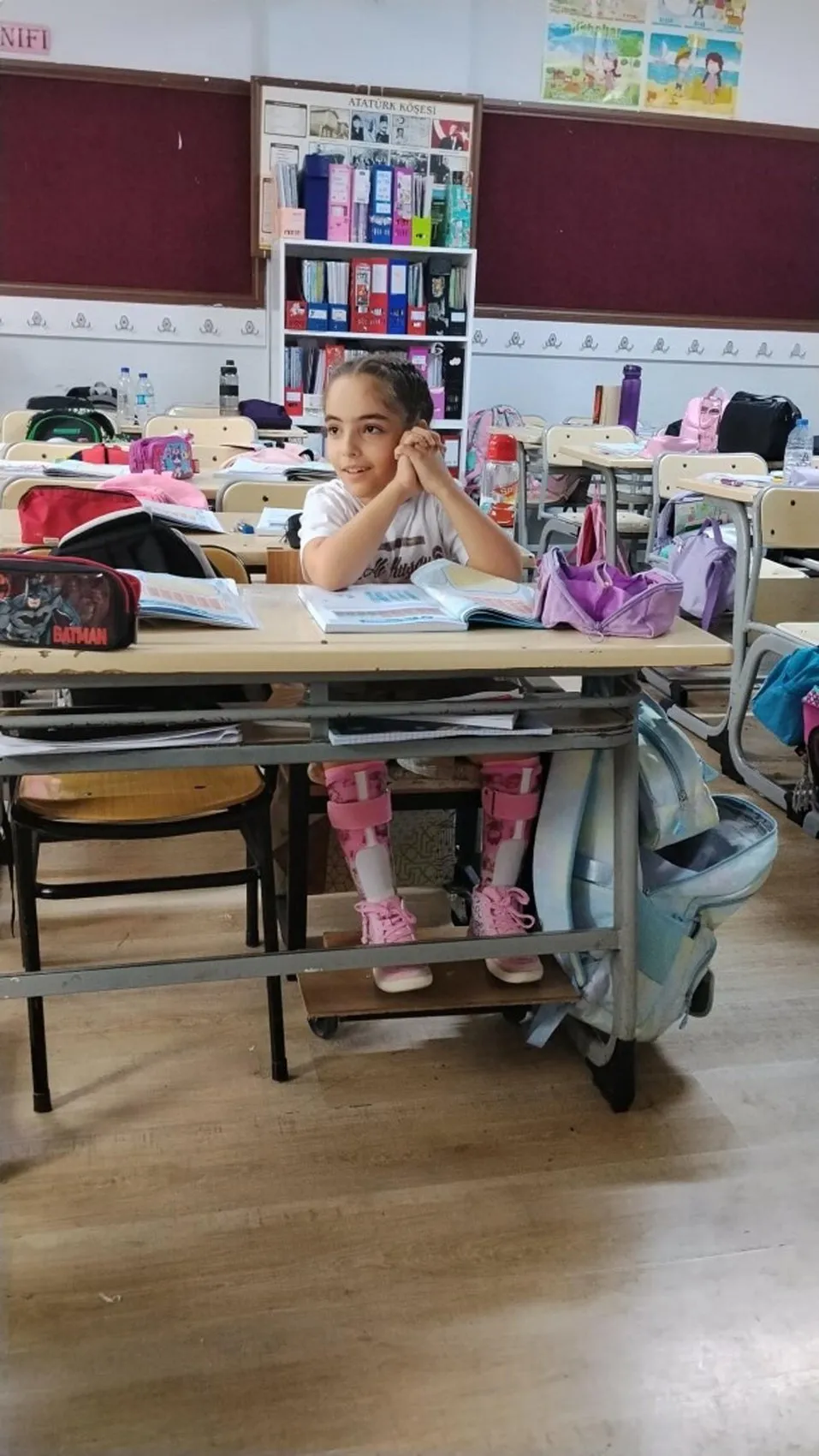 Minik Yağmur'un büyük hayali: Arkadaşlarıyla koşacağı günlerin hayalini kuruyor
