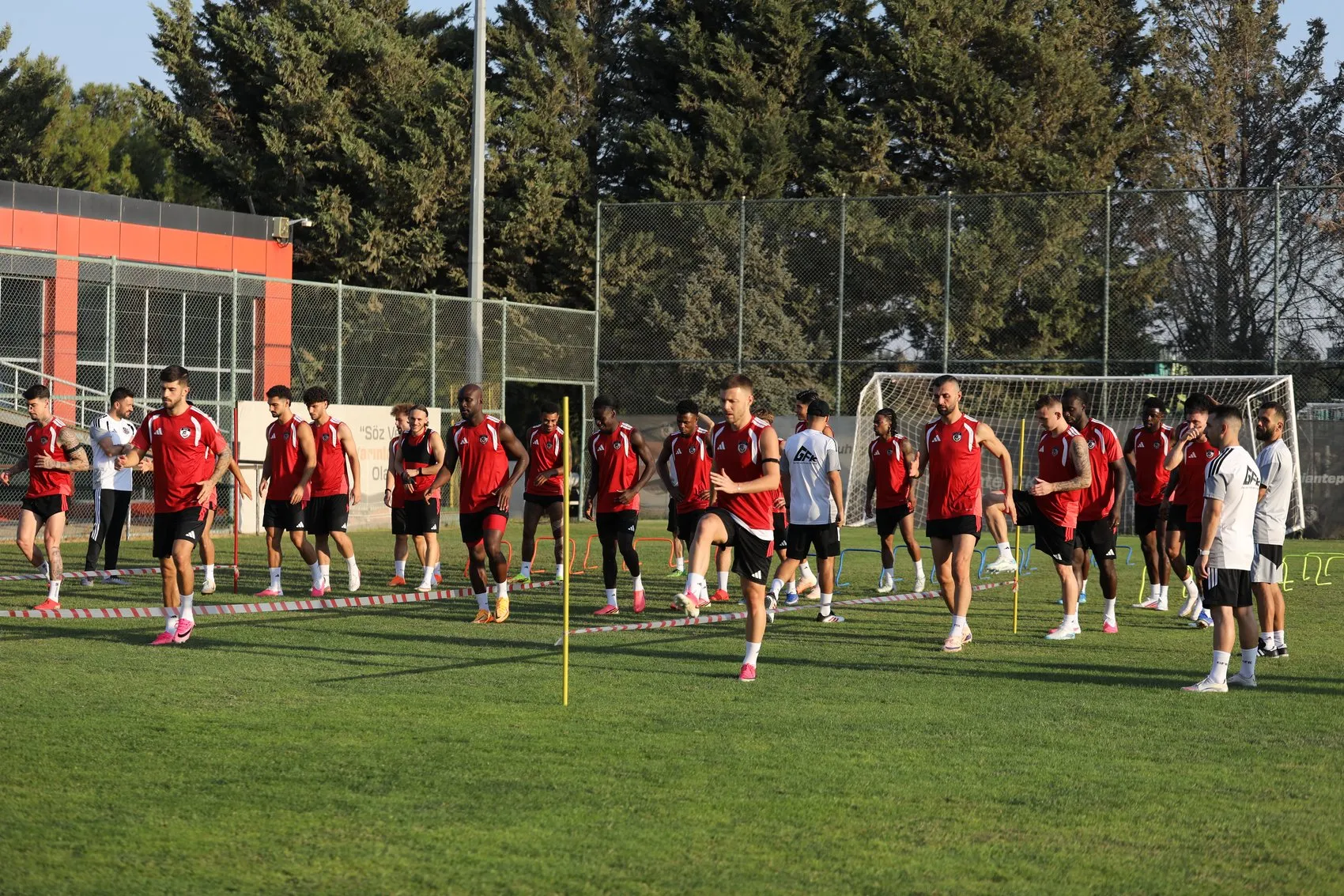 Gaziantep FK'da Orhan Ak Dönemi: Fenerbahçe Hazırlıkları Başladı
