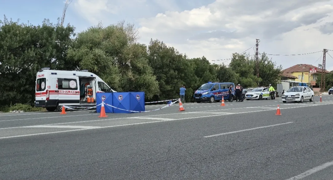 Malatya'da saniyelerle ölçülen acı: Yolun karşısına geçmek isterken hayatını kaybetti