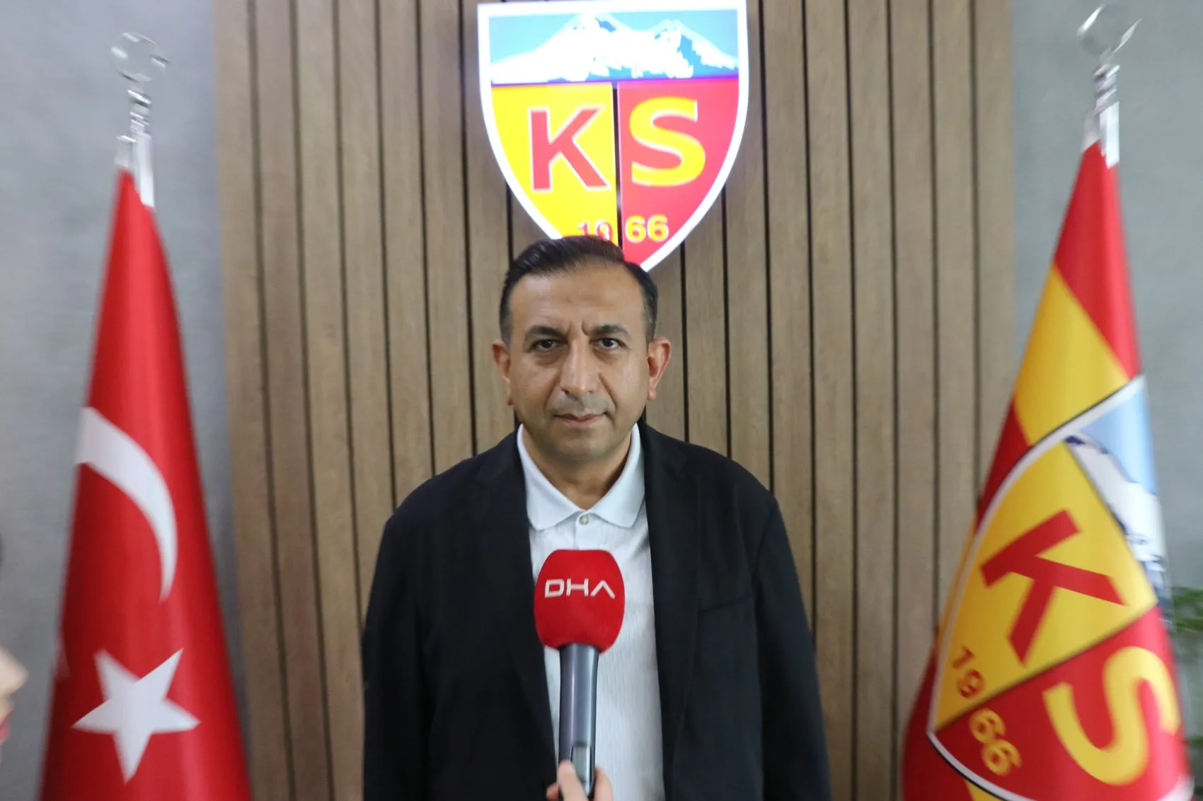Kayserispor'da şampiyonluk rotası: Kolej havası zirveye taşıdı