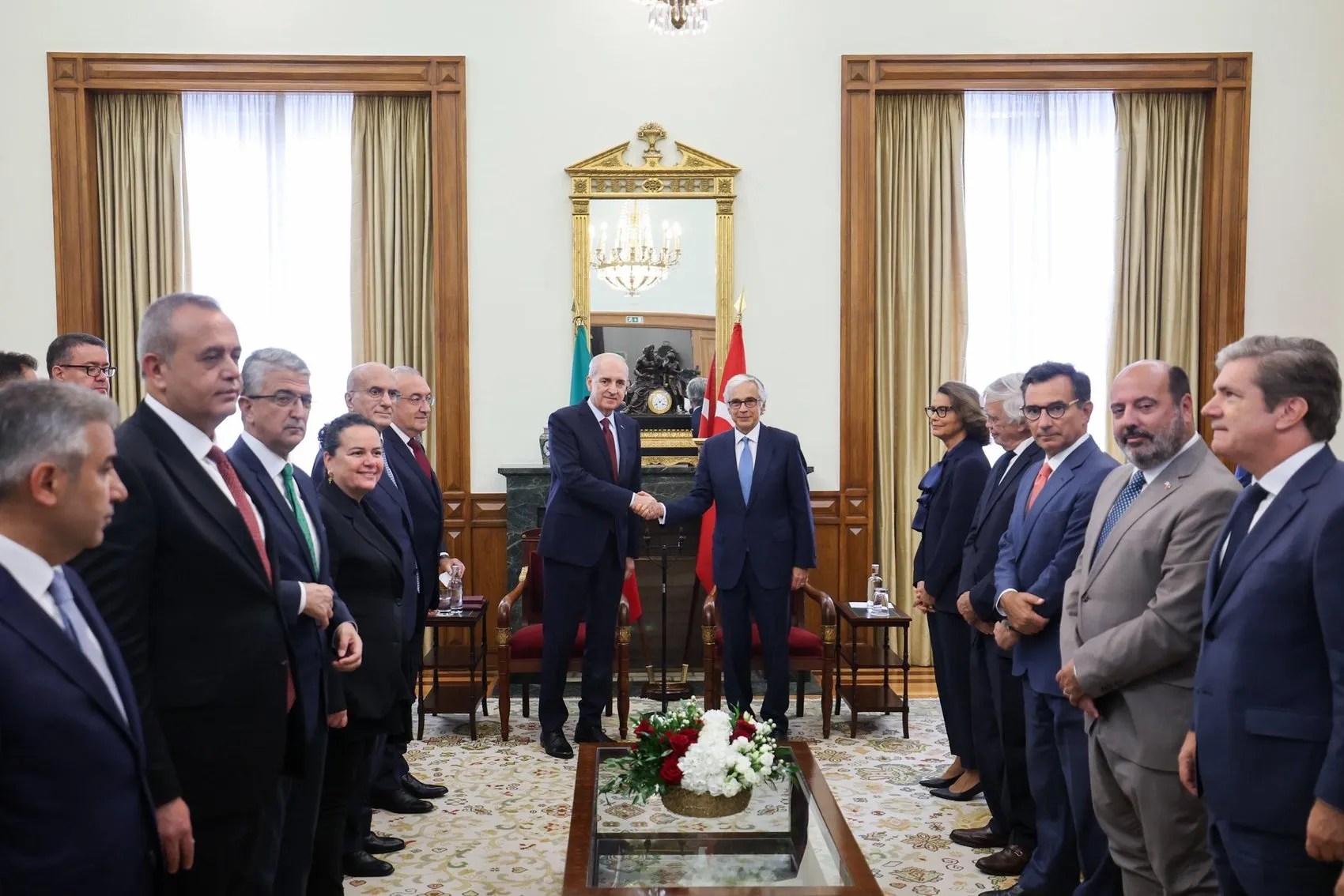 Lizbon'da Diplomatik Trafik: Türkiye ve Portekiz Arasında Tarihi Yıl Dönümü Buluşması