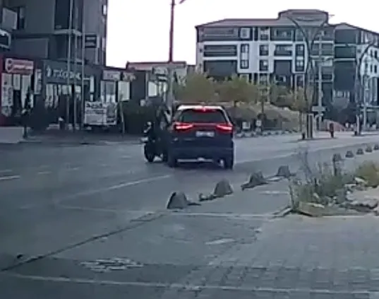 Keşan'da korkutan kaza anı saniye saniye kaydedildi