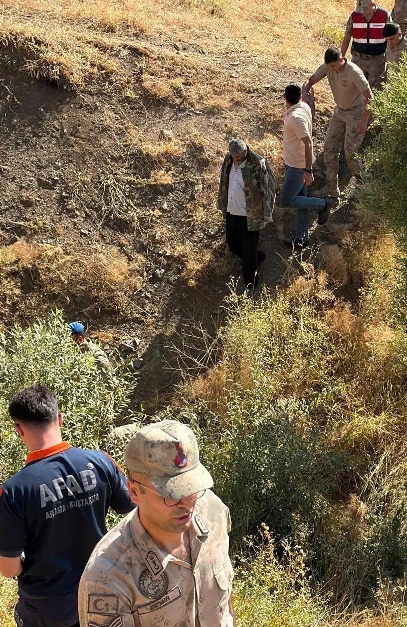 Pervari'de korku dolu bekleyiş: Kayalıkların arasında sağ bulundu