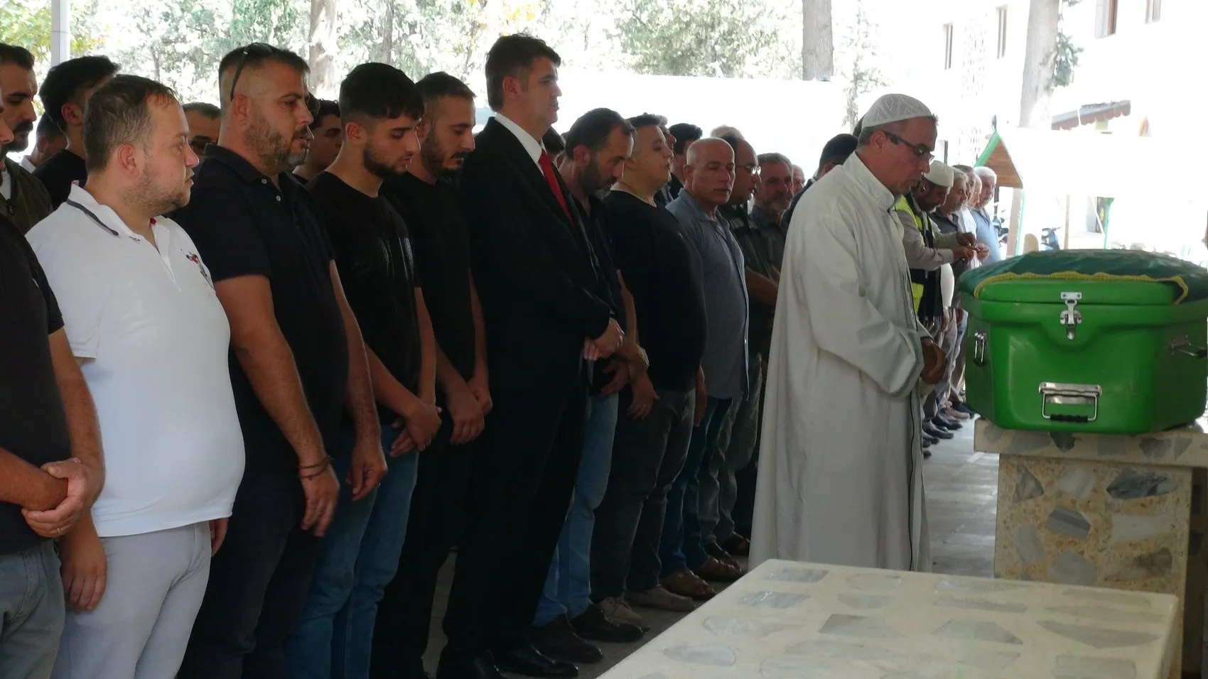 Gaziantep'te dehşet saçan eşin kurbanı olan genç kadın Kilis'te son yolculuğuna uğurlandı