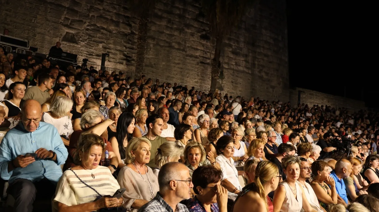 Bodrum Kalesi'nin tarihi taşları klasik müziğin dev isimleriyle yankılandı