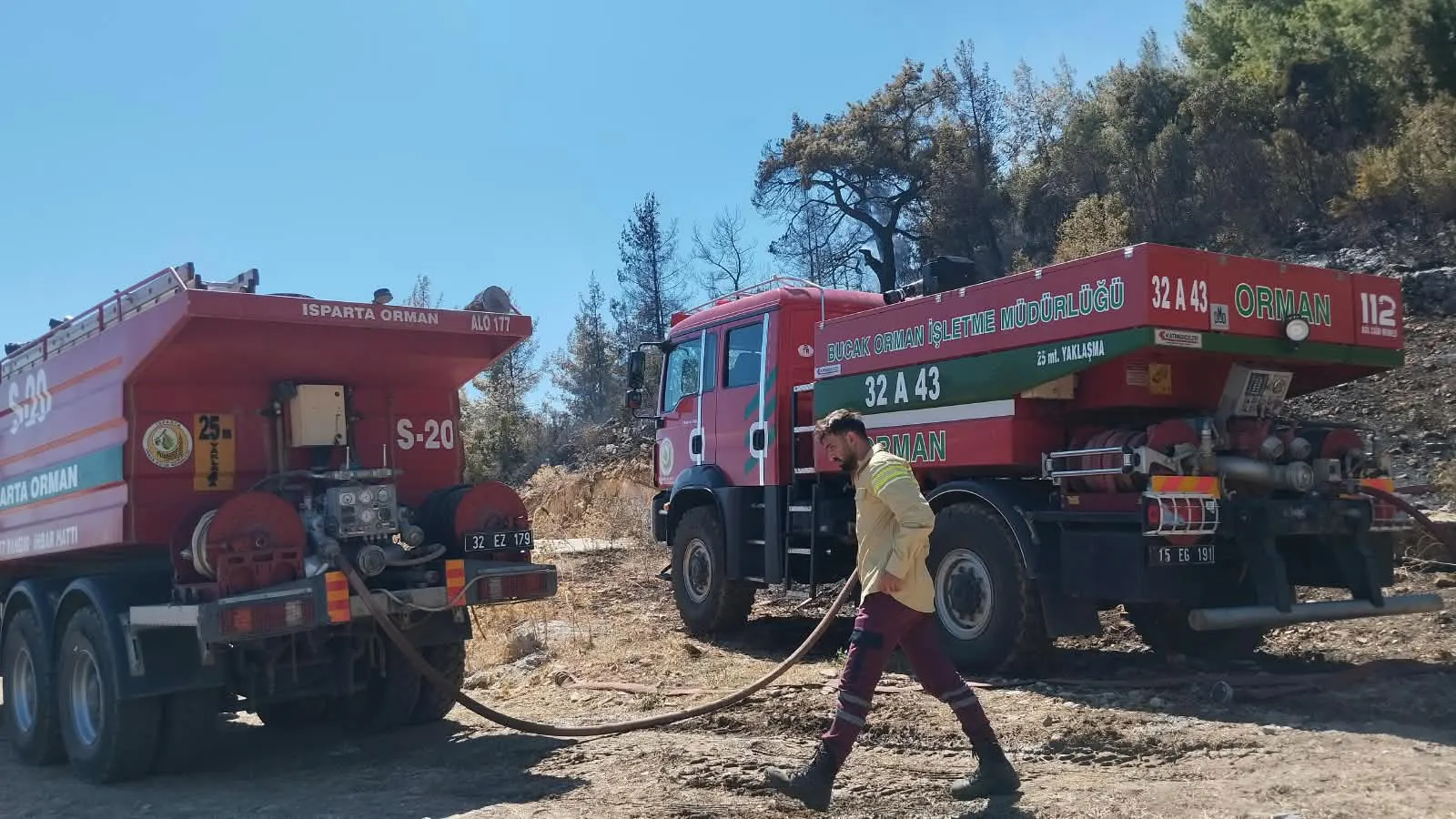 Burdur'da orman alarmı: Alevler köyleri tehdit ediyor
