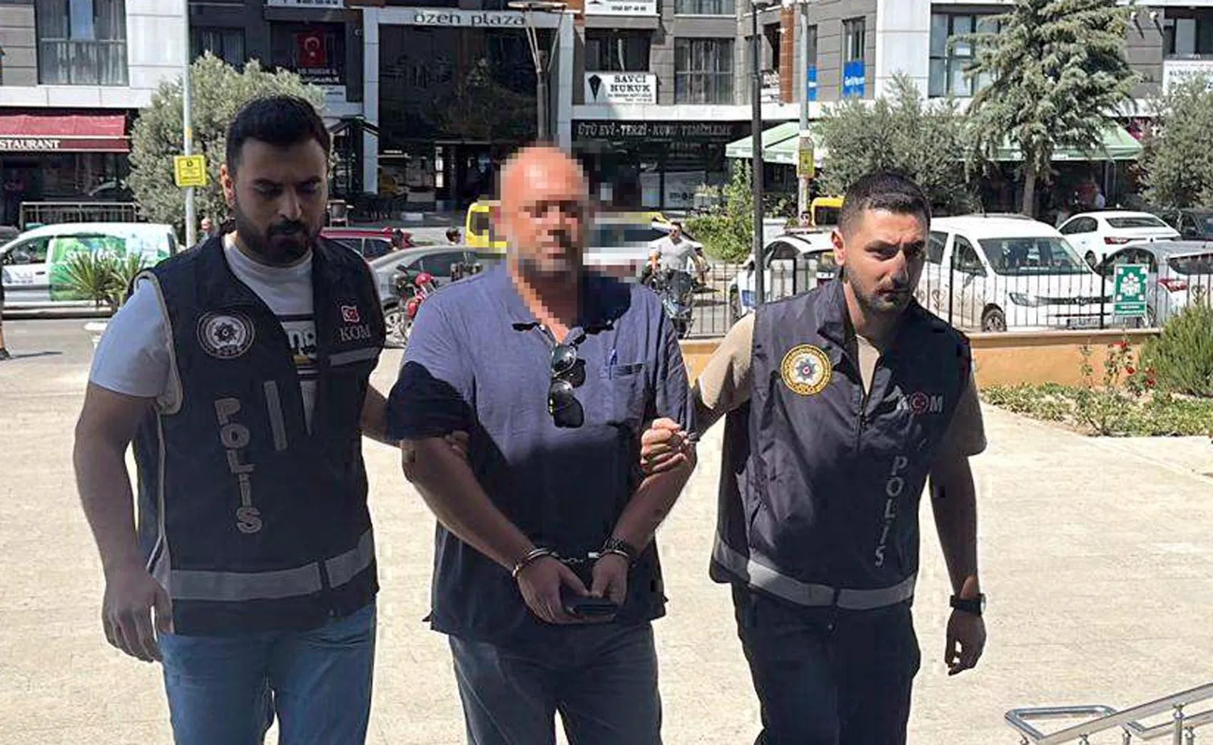 Edirne'de rüşvet pazarlığı kameraya yansıdı: İmar komisyonu üyesi avukat adliyede
