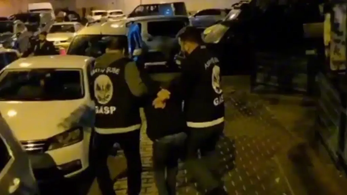 İstanbul'da dehşet saçan haraç çetesine şafak operasyonu: 12 saldırının hesabı soruldu