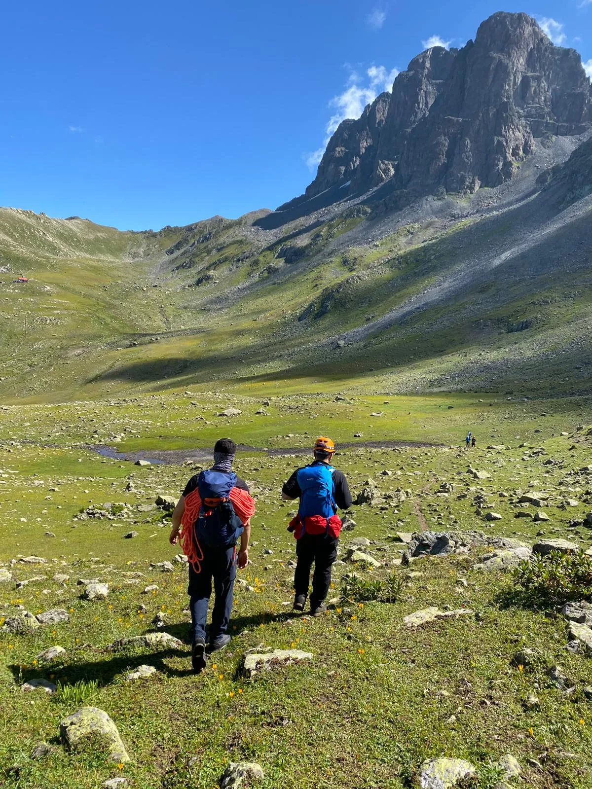 Kaçkar Dağları'nda sis kabusu: 3 bin metrede mahsur kalan turisti kurtarma operasyonu