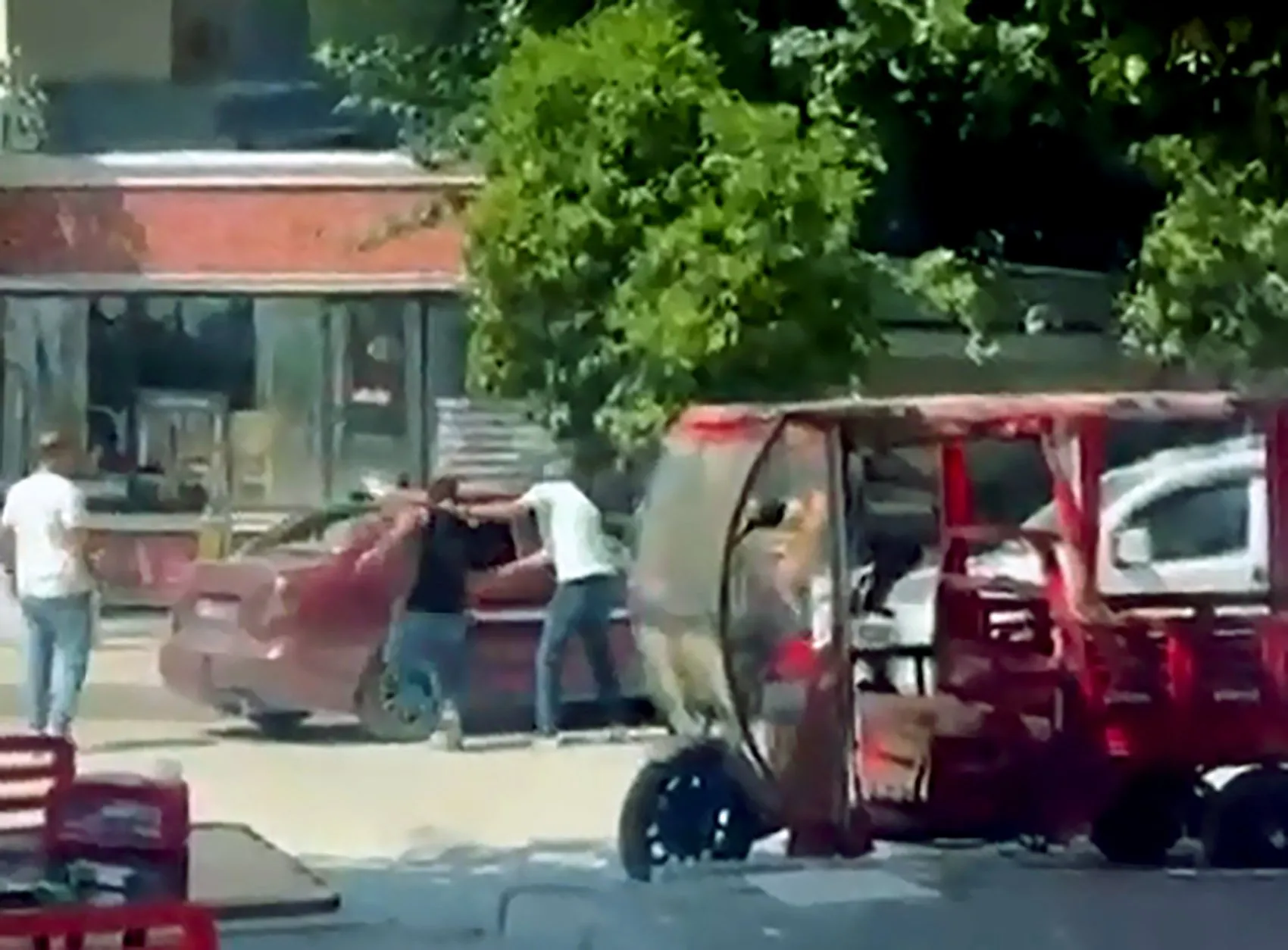Adana sokaklarında dehşet anları: Borç meselesi kanlı bitti