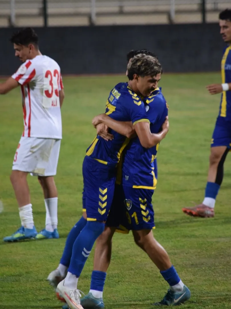 Bucaspor 1928 taraftarı önünde moral buldu