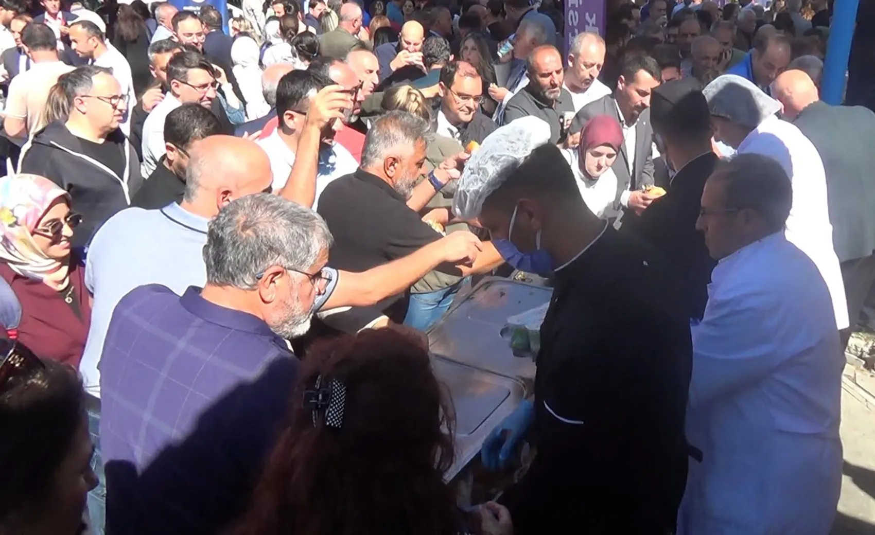 Akademik başarıyı döner ziyafetiyle taçlandırdılar: Atatürk Üniversitesi'nde büyük yükseliş