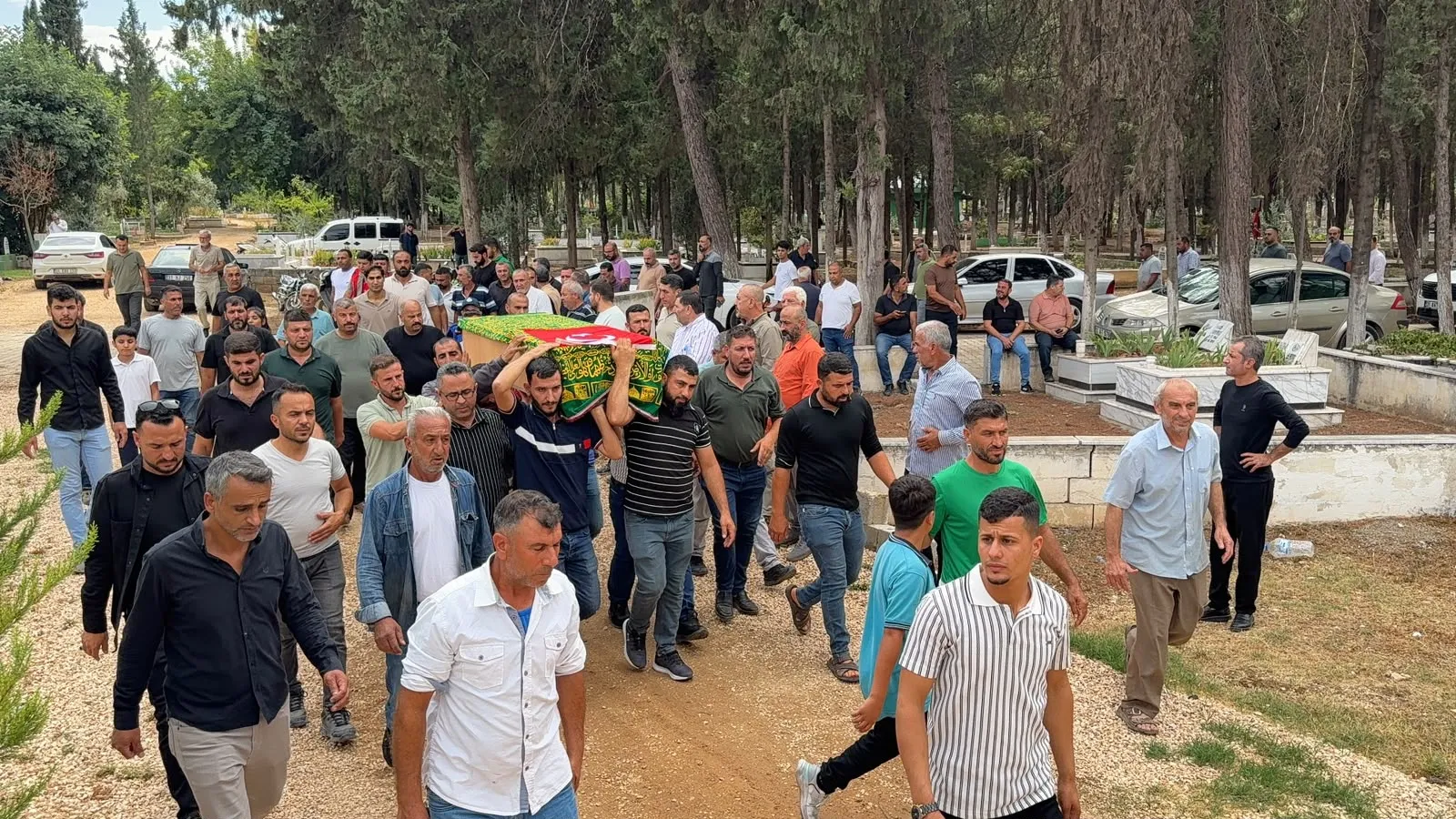 Denizdeki facia Hatay'ı yasa boğdu: Küçük Mehmet ve Nihat usta son yolculuklarına uğurlandı