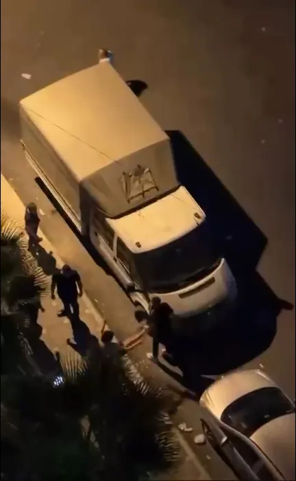 Sümer Mahallesi'nde dehşet anları: Sokak ortasında kadına şiddet kamerada