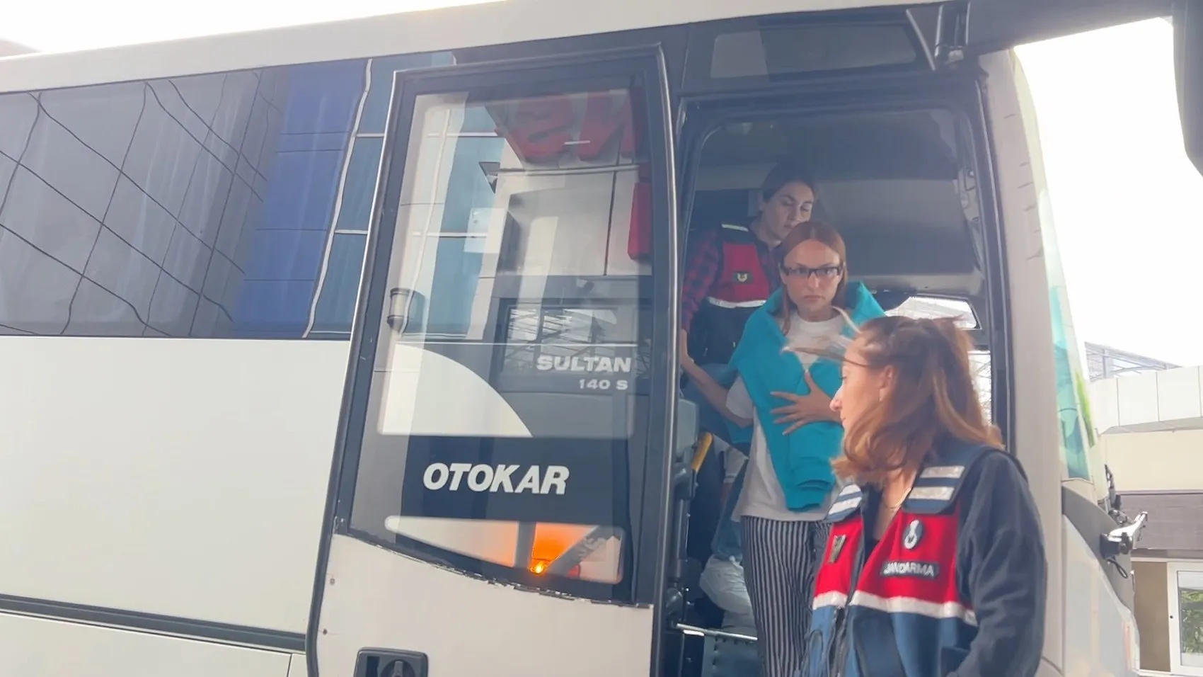 Ünlü isimlere yönelik uyuşturucu operasyonu: Gözaltı listesinde şok isimler